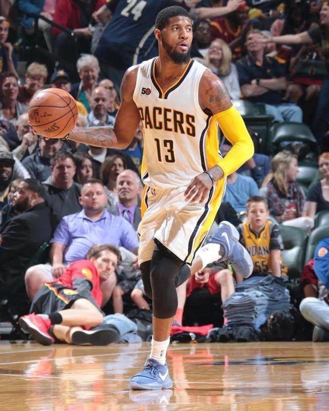 热身赛：中国男篮力克荷兰 余嘉豪16+10胡明轩13分制胜三分