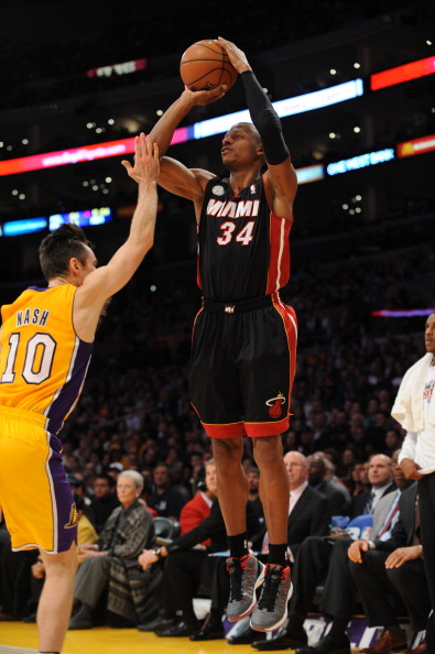 欧冠发布新赛季主题曲片头，编曲新加入小号等乐器元素